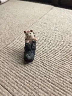 猫と靴のミニチュアフィギュア