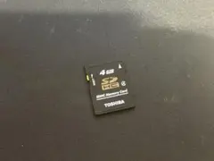 TOSHIBA（東芝）のSDHCメモリーカード　SD-K04G（4GB）