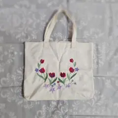 トートバッグ ハンドメイド 刺繍　花刺繍　花柄　花
