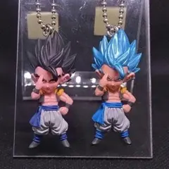 646 ドラゴンボールUDM キーホルダー ゴジータ2体セット