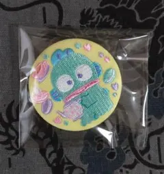 サンリオ　刺繍缶バッジ　ハンギョドン