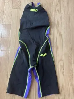 arena FINA認証 スポーツ用水着 黒/紫