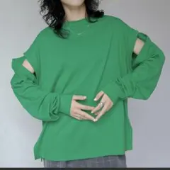 vacancy カットアウトスリーブ 長袖Tシャツ フリーサイズ