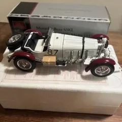 CMC 1/18 Mercedes-Benz SSKL ミニカーのサムネイル