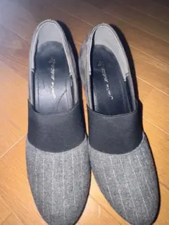 グレー ストライプ柄 バイカラーパンプス 中ヒール