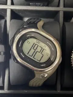 や*す様 Nike triax デジタル腕時計のサムネイル
