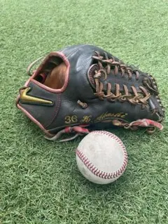 NIKE 硬式用 グローブ 内野手用 プロ支給品 明石健志　牧原大成のサムネイル