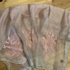 アンミダ　ピンク花柄刺繍シフォンストール（新品未使用）