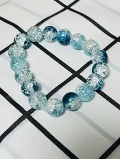 青と透明のビーズブレスレット