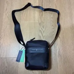 【未使用品】トミーヒルフィガー URBAN MINI ショルダーバッグ ブラック