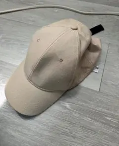 Bershka　キャップ　帽子　野球帽　ベージュ　ベルシュカのサムネイル