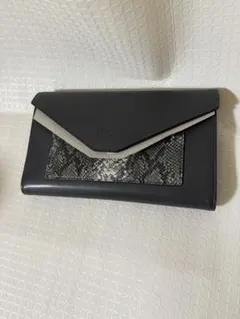 パイソン柄三つ折り財布 長財布