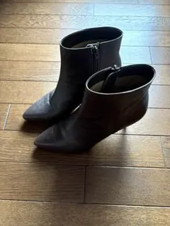 オデットエオディール ショートブーツ