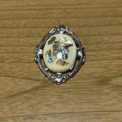 昭和レトロ　アバロンシェル風ブローチ