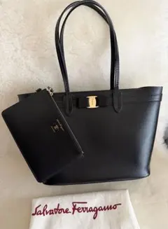 フェラガモFerragamoヴァラ♡トートバッグ