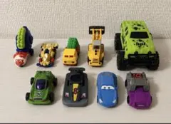 ミニカー ミニフィギュア 9台セット