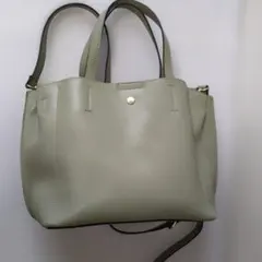 かるいかばんレガートラルゴオリーブ色合成皮革ショルダーバッグ