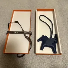 エルメス ブラック クロコ型押しペガサスチャーム 箱付き - メルカリ