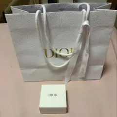 Dior ディオール ノベルティ ミニパフ3種セット 専用ケース付きのサムネイル