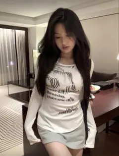 テキストプリント 長袖Tシャツのサムネイル