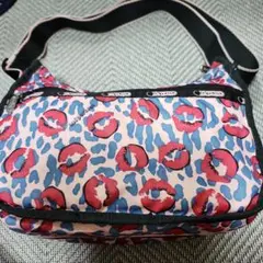 LeSportsac リッププリント ショルダーバッグ
