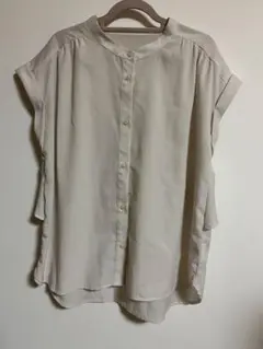 index Lサイズ クリーム色 ボタン付きシャツ