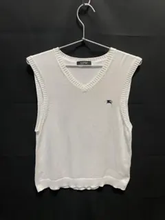 す*ね様 バーバリー　ホワイト　ベスト　美品