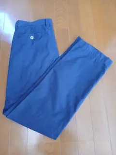 UNIQLOネイビー チノパン バックポケット付き　濃紺色
