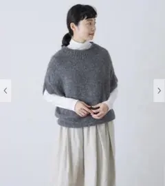 新品タグ付き　かぐれ　アルパカ混ワイドニットベスト　アーバンリサーチドアーズ 新品タグ付◉ かぐれ アルパカ混ワイドニットベスト ネイビー アーバン