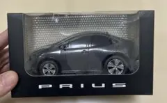 非売品　トヨタ プリウス プルバックカー ミニカーのサムネイル