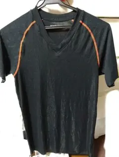新品 ボディワイルド Vネック Tシャツ