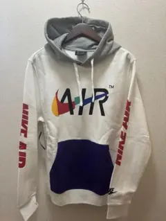 Nike グラフィックパーカー Mサイズ