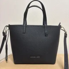 CHARLES & KEITH ブラック ショルダーバッグ