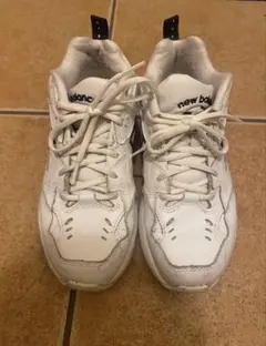 new balance ホワイト スニーカー