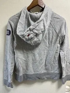NYC TOMMY GIRL グレー フード付きパーカー