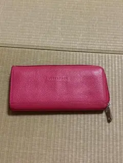 LONGCHAMP 長財布 ピンク レザー　ロンシャンのサムネイル
