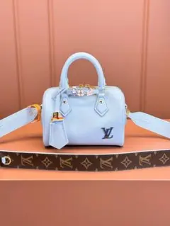 Louis Vuitton ライトブルー ハンドバッグ
