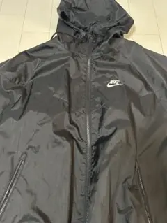 Nike フード付き黒ウィンドブレーカー