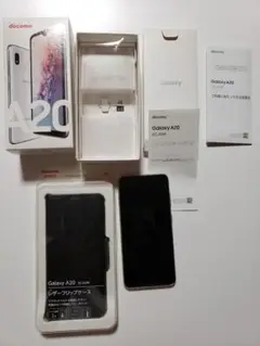Galaxy A20 ホワイト 32GB docomo SIMロック解除済み