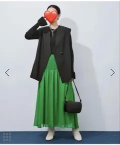 ADAM ET ROPE'アダムエロペドットジョーゼットギャザースカートグリーンのサムネイル