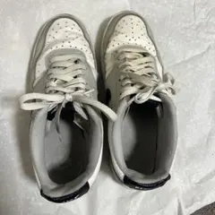 Nike スニーカー グレー/ホワイト/ブラック