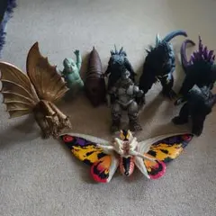 ゴジラシリーズフィギュアセット（モスラ付き）