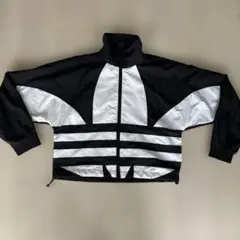 アディダスオリジナル　ナイロンジャケットS