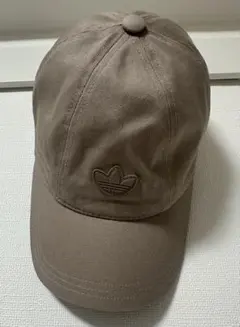 adidas Originals トレフォイル キャップ ベージュ
