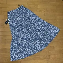 【新品未使用】ネイビー 小花柄 プリーツフレアスカート Lサイズ　中青　裏地付き