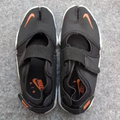 NIKE エアリフト ブラック×オレンジのサムネイル