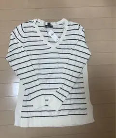 GAP Vネックニットトップス