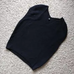 UNIQLO ブラック Vネックノースリーブ ニット S