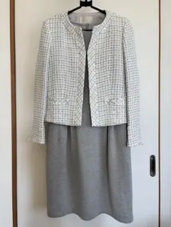 自由区　ホワイト&グレー　フォーマル　ジャケット &ひざ下半袖ワンピースセット