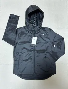 【新品】ナイキ ウィメンズ ランニングジャケット CU3218-010 ブラック